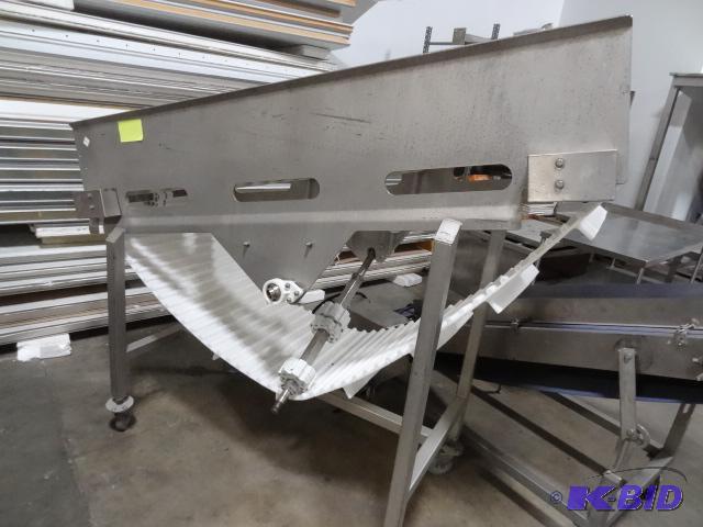 Stainless belt conveyor. 24 x 77. On wheels. ...