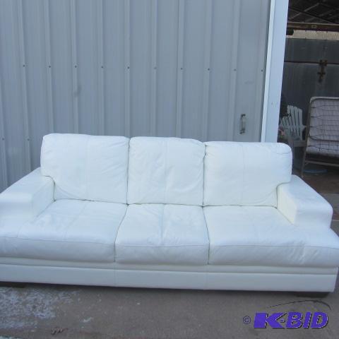 lot 1 image: Italian Leather Sofa