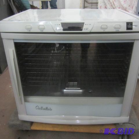 lot 12 image: Cabelas Dehydrator