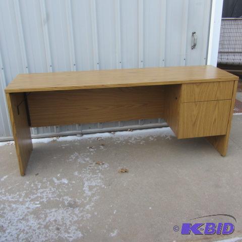 lot 26 image: Long Computer Desk