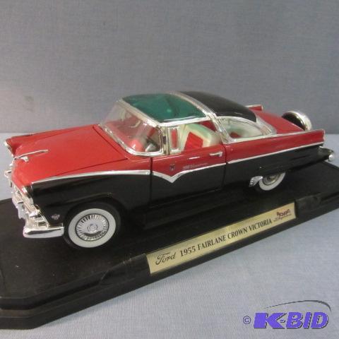 lot 58 image: Ford 1955 Fairlane Crown Vic