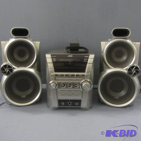 lot 7 image: JVC Stereo Package