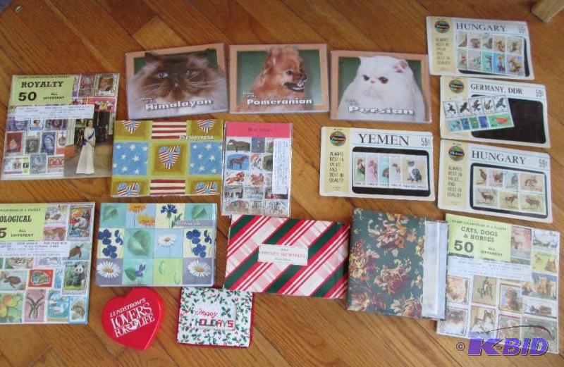 Lot of assorted stamps and photo albums...