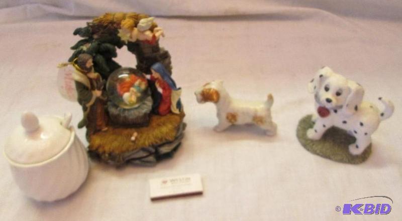 mixed lot of glass dog figure, doug San burg ...