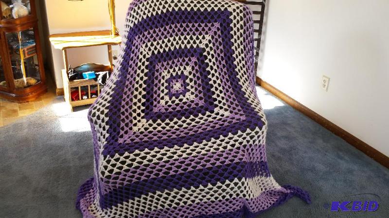 70x70 handmade knited throw blanket...