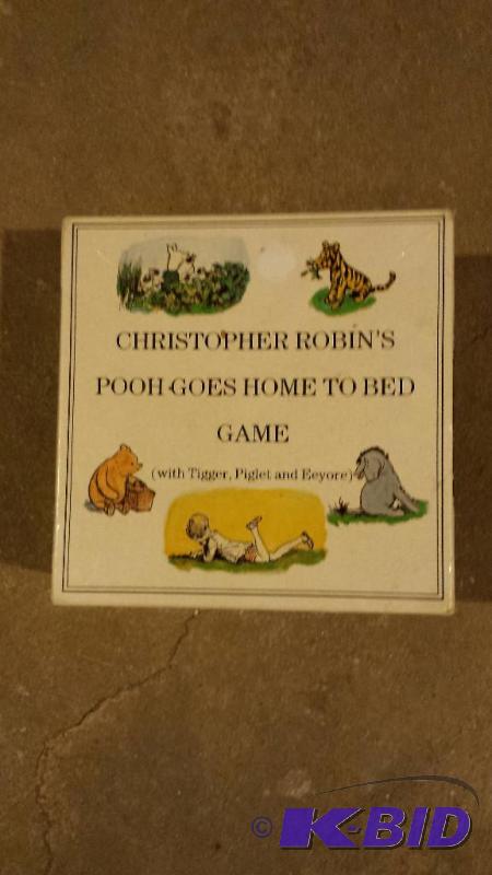 Christopher Robins Pooh goes home to bed...