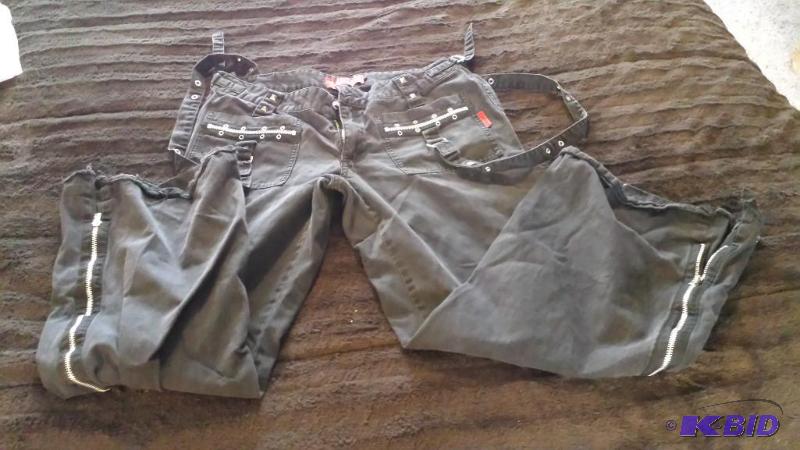 Tripp size 13...