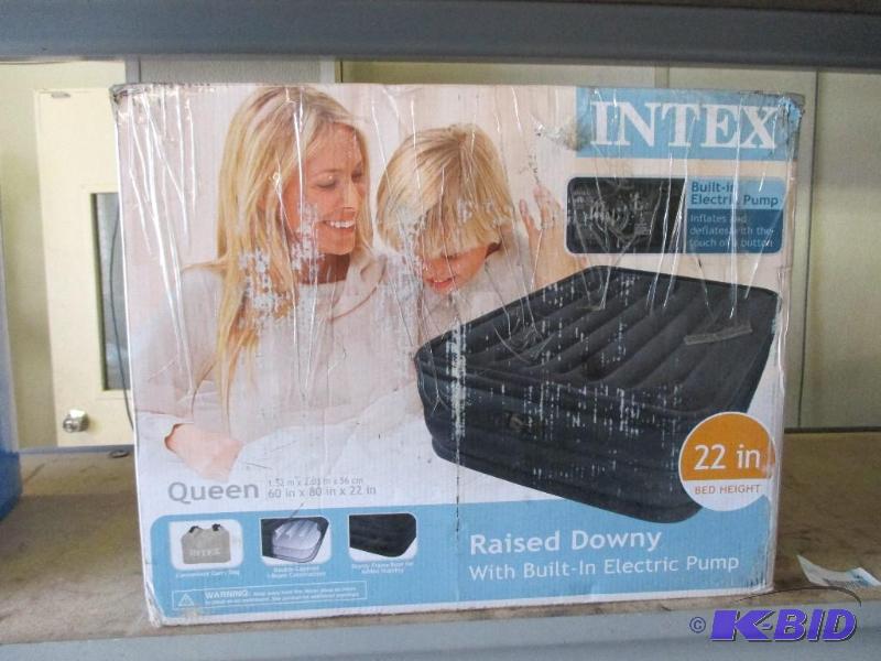 Queen air bed...