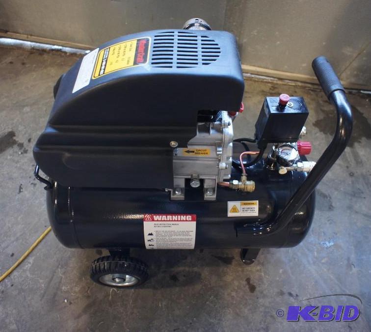 lot 2 image: New Mastercraft 10 Gallon Air Compressor - Ma...