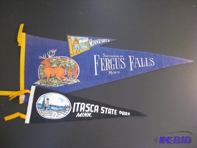 lot 37 image: 2 Vintage MN Pennant Souvenirs...