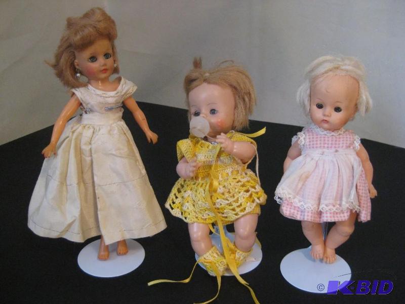 lot 8 image: 3 Vintage Collectable Dolls with Stands...