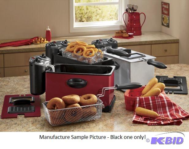 lot 65 image: Chef Tested Montgomery Wards 3.5 quart Electr...