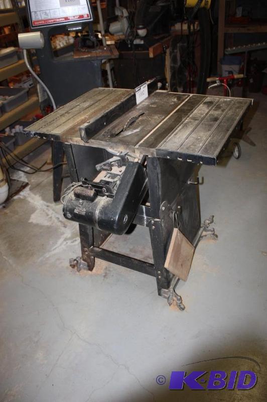 lot 1102 image: Craftsman 10 Bench Saw 42 x 40 x 39.