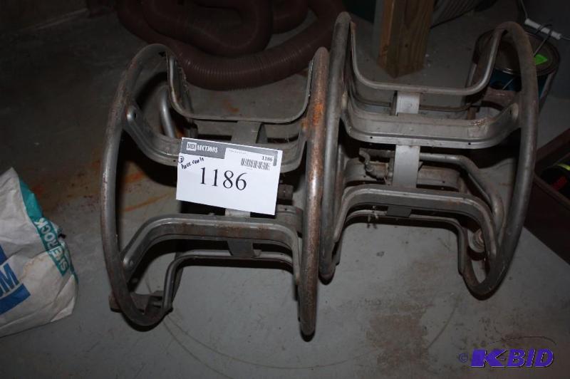 lot 1186 image: Lot of (2) Hose Reels Metal wCrank.