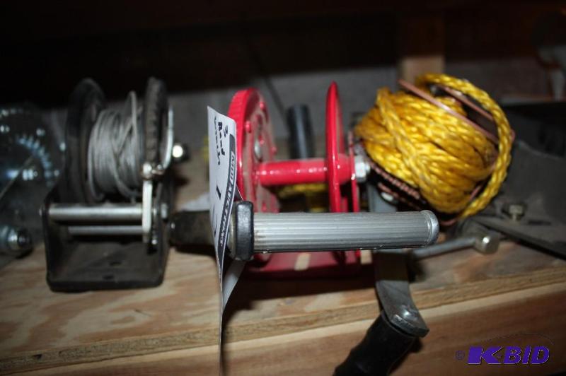 lot 1256 image: Lot of (3) Hand Winches wCrank.