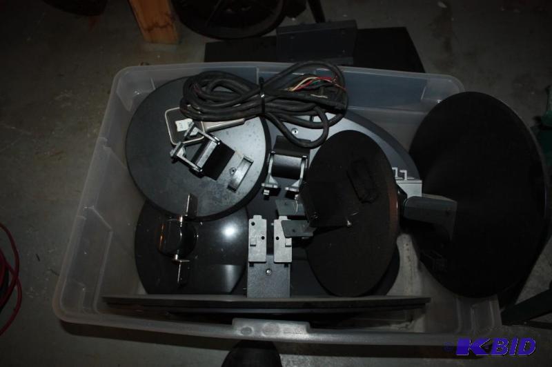 lot 1267 image: Bin Lot of Multiple Plastic Tv Stands.