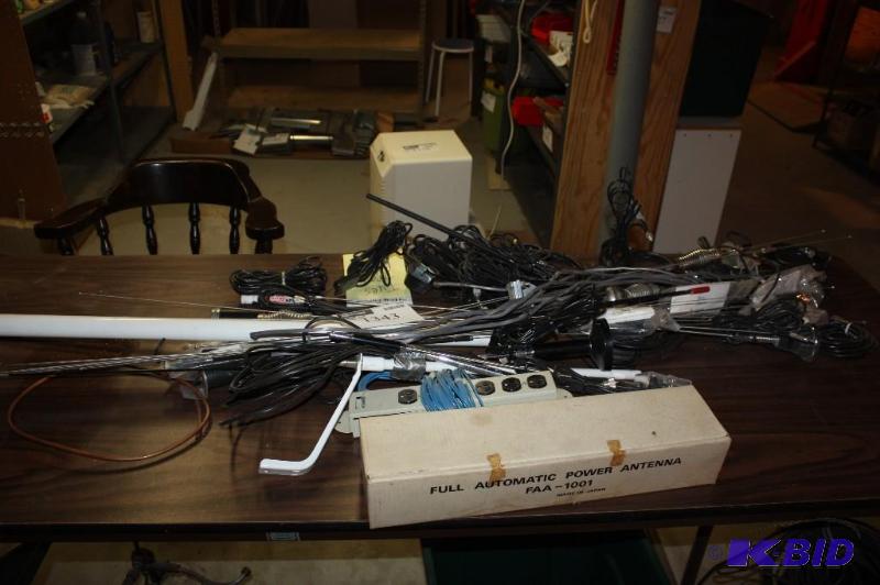 lot 1343 image: Lot of Various Size and Lengths of Antennas Includes Full Automatic Power Antenna FAA-1001 and more
