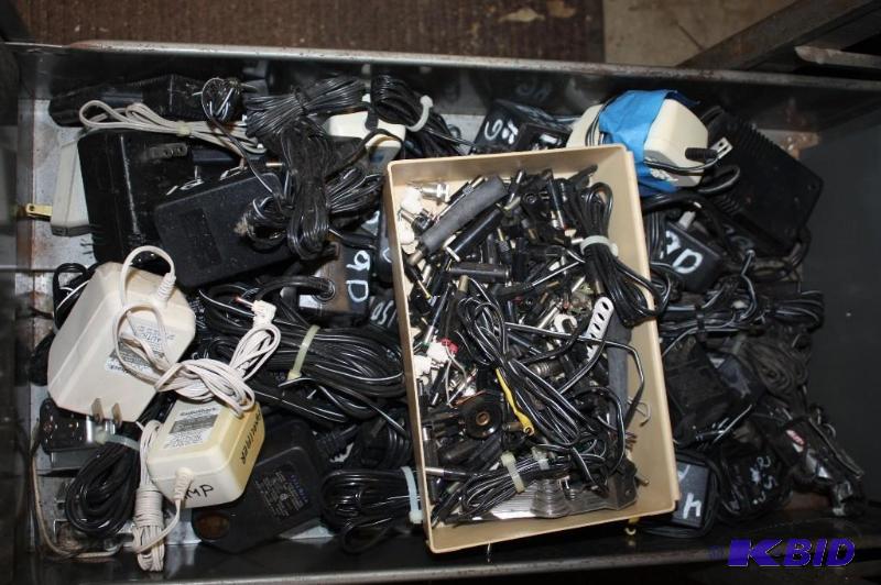 lot 1454 image: Drawer Lot of Miscellaneous Cables & Power Cords.