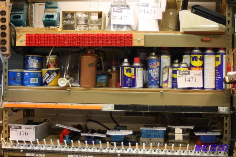 lot 1471 image: Shelf Lot of Miscellaneous Sprays Including WD-40 White Lithium Grease Silicone Spray Lubricant