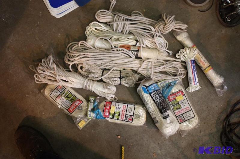 lot 1632 image: Lot of Various Sizes and Lengths of Rope.