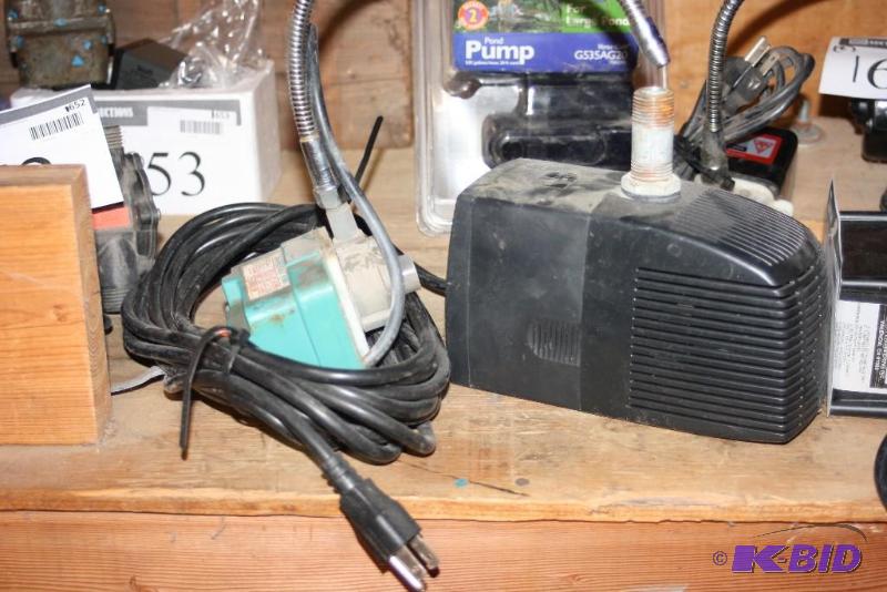 lot 1651 image: Lot of (2) Submersible Water Pumps wCord.