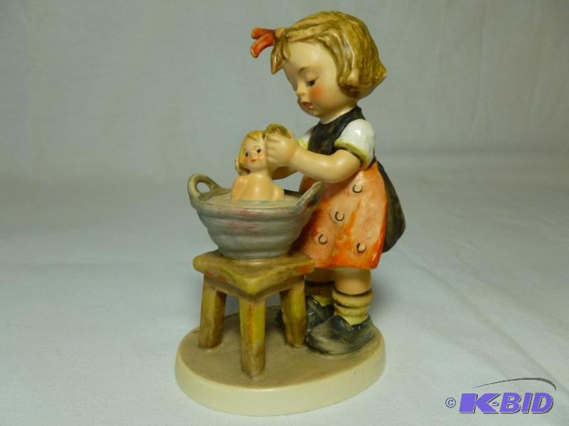 Beautiful Goebel - Hummel &quot Doll Bath &q...