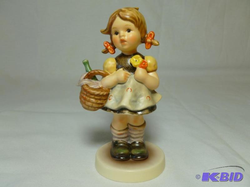 Beautiful Goebel - Hummel &quot Little Visit...