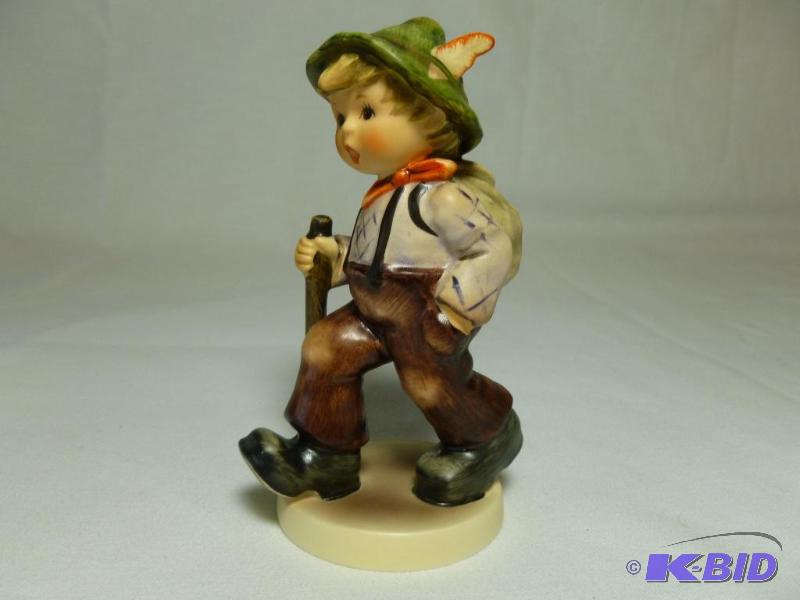 Beautiful Goebel - Hummel &quot Grandmas Bo...