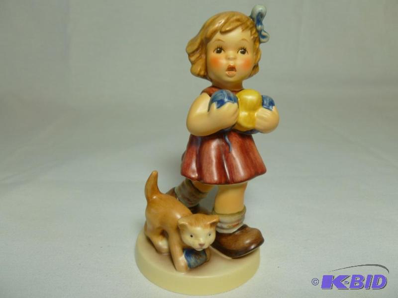 Beautiful Goebel - Hummel &quot Little Knitt...
