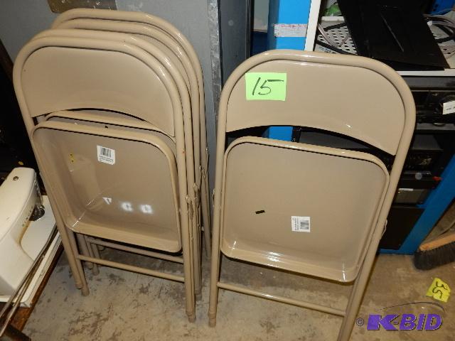 lot 15 image: Metal Folding Chairs