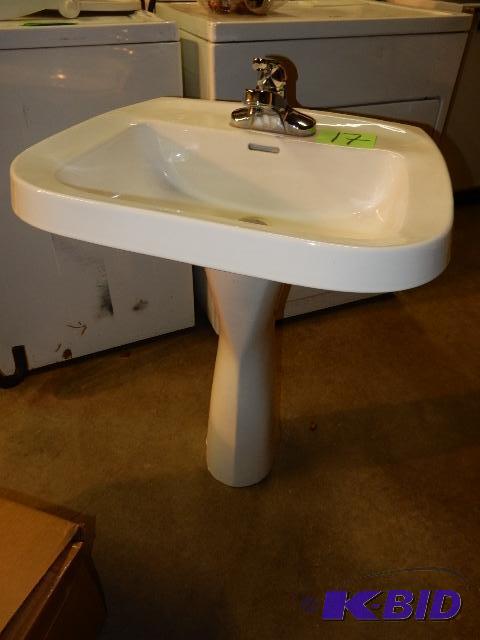 lot 17 image: Porcelain Pedestal Sink