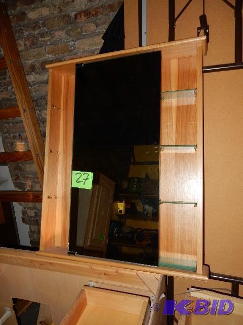lot 27 image: Over sink Medicine Cabinet