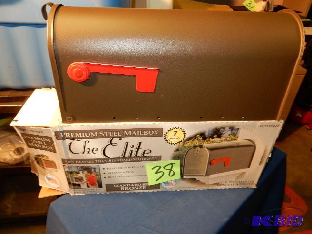 lot 38 image: Premium Steel Mailbox