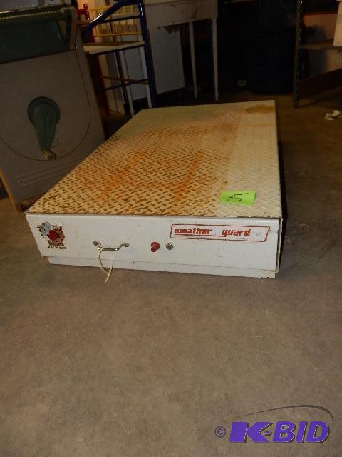 lot 5 image: WEATHERGUARD Pack Rat