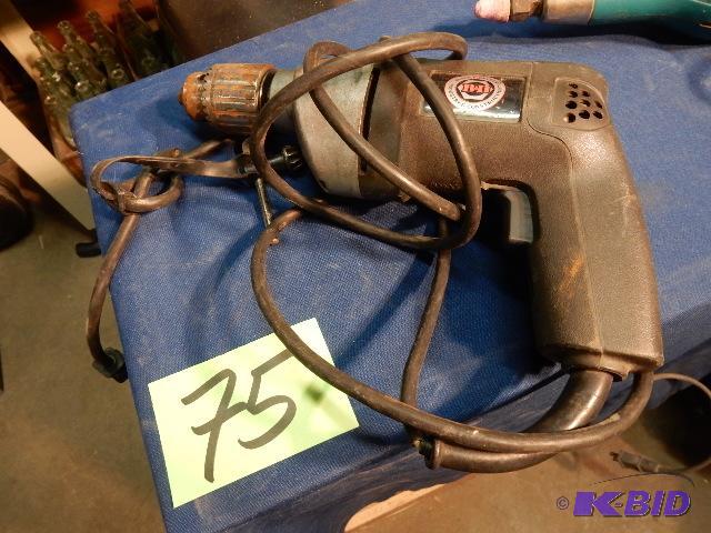 lot 75 image: Black and Decker Drill