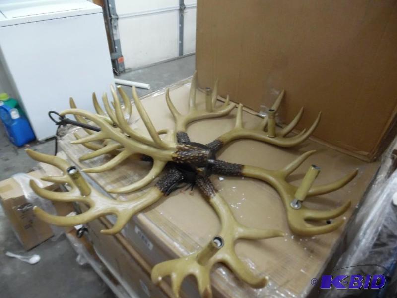 CASTLECREEK 6-light Antler Chandelie