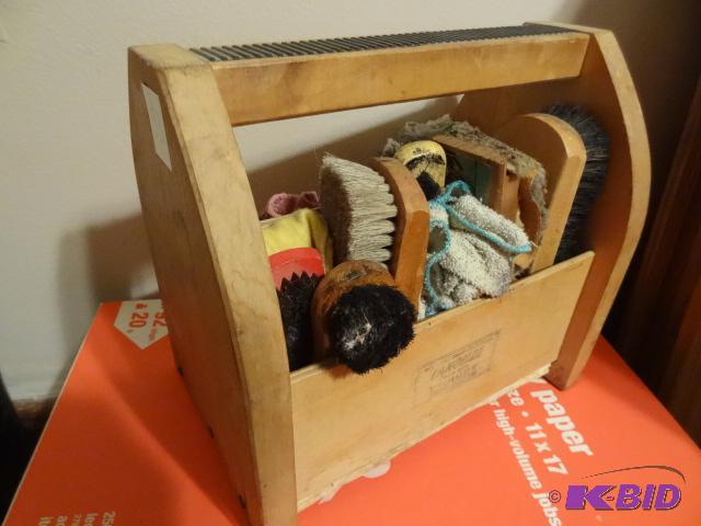 Vintage shoe shine kit...