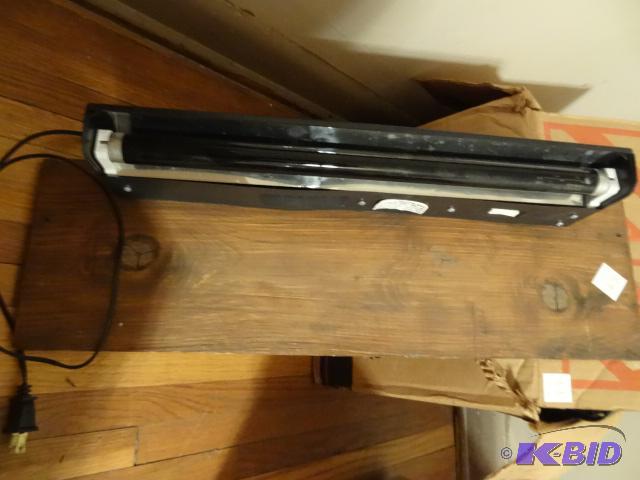 18&quot black light...