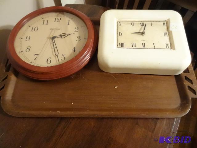Wood serving tray. 2 battery operated clocks...