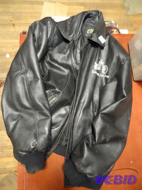 Leather jacket. Bradford exchange. Size mediu...