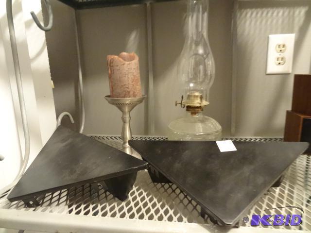 Corner shelves. Pillar candles holder. Oil la...