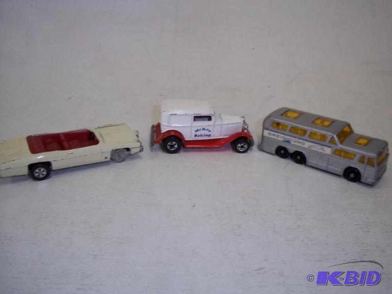 Set of 3 Toy Vehicles   Pontiac Convertible  ...