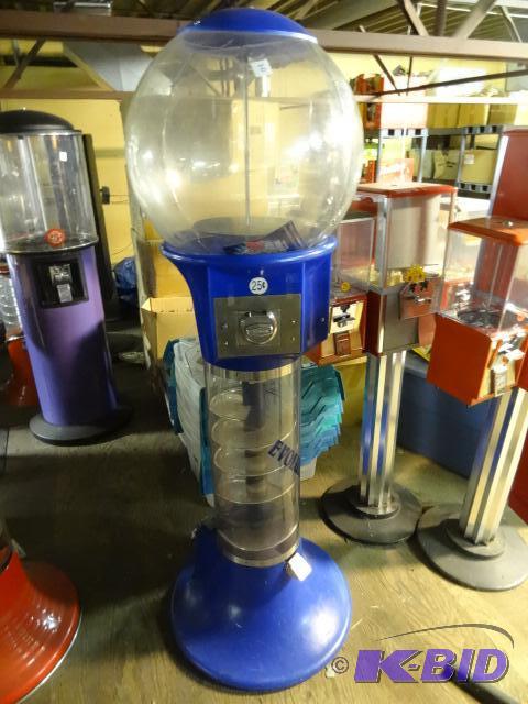 lot 30 image: Spiral gumball machine. No keys...