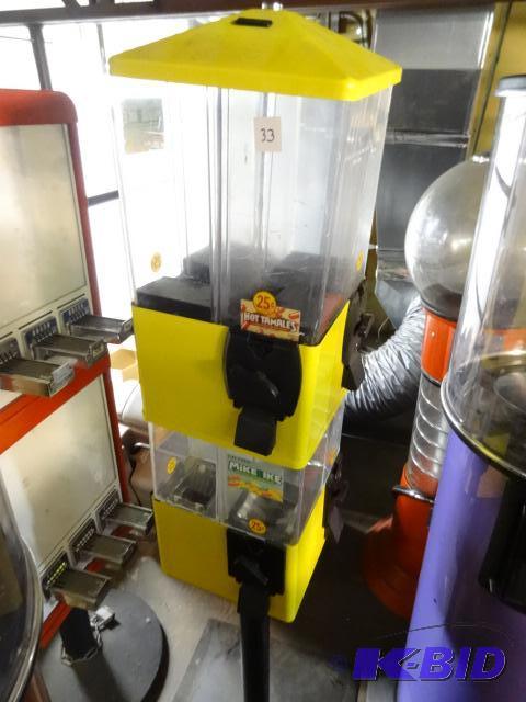 lot 33 image: U turn 8 head bulk dispenser. With lock and k...