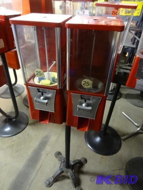 lot 38 image: Eagle northwestern 2 bulk rack. No keys...