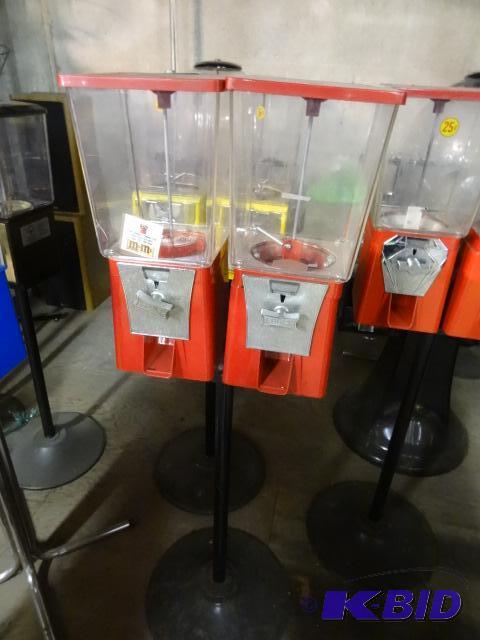 lot 41 image: Eagle northwestern 2 bulk rack. No keys...