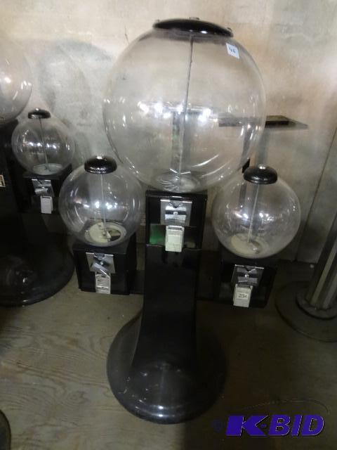 lot 46 image: Vintage 3 head bulk rack. No keys...