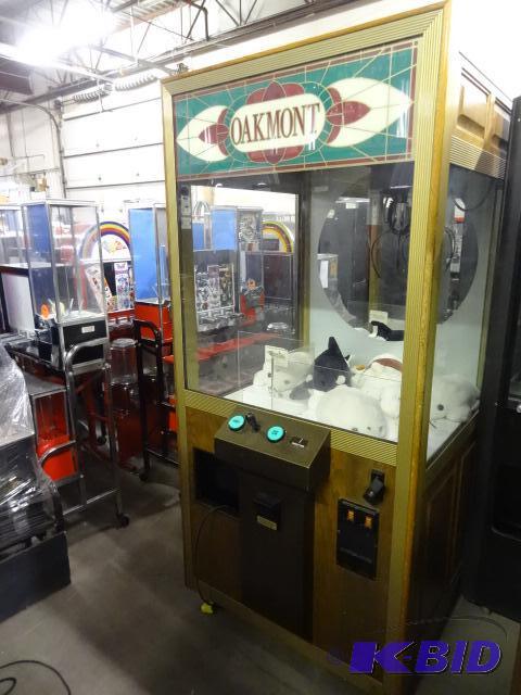 lot 7 image: Mission skill crane. Dollar bill acceptor may...