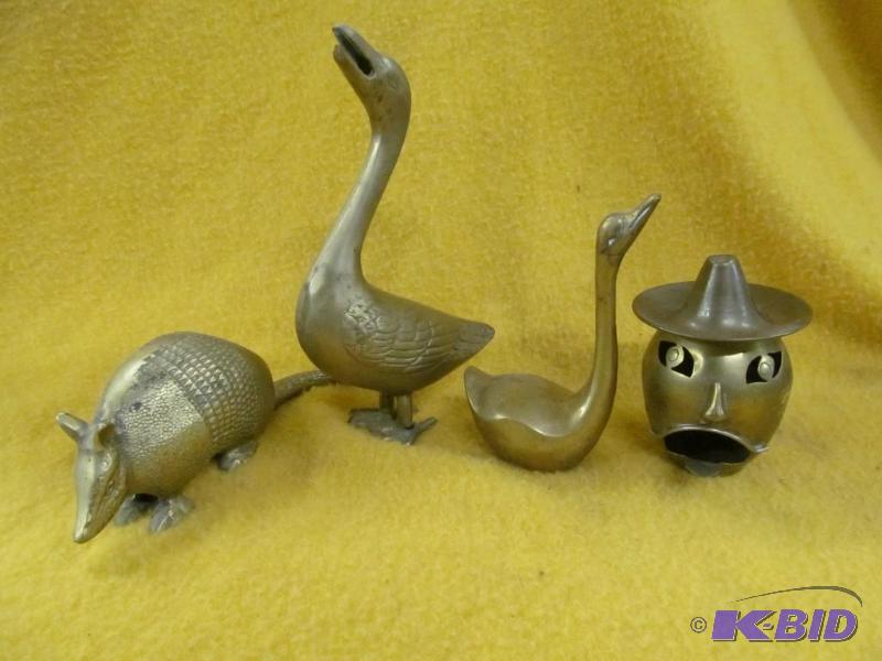 Figurines