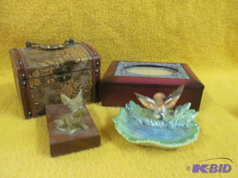 Jewelry boxes